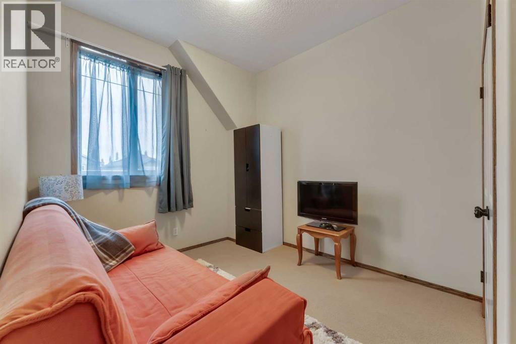 168 Sunset Close, Cochrane