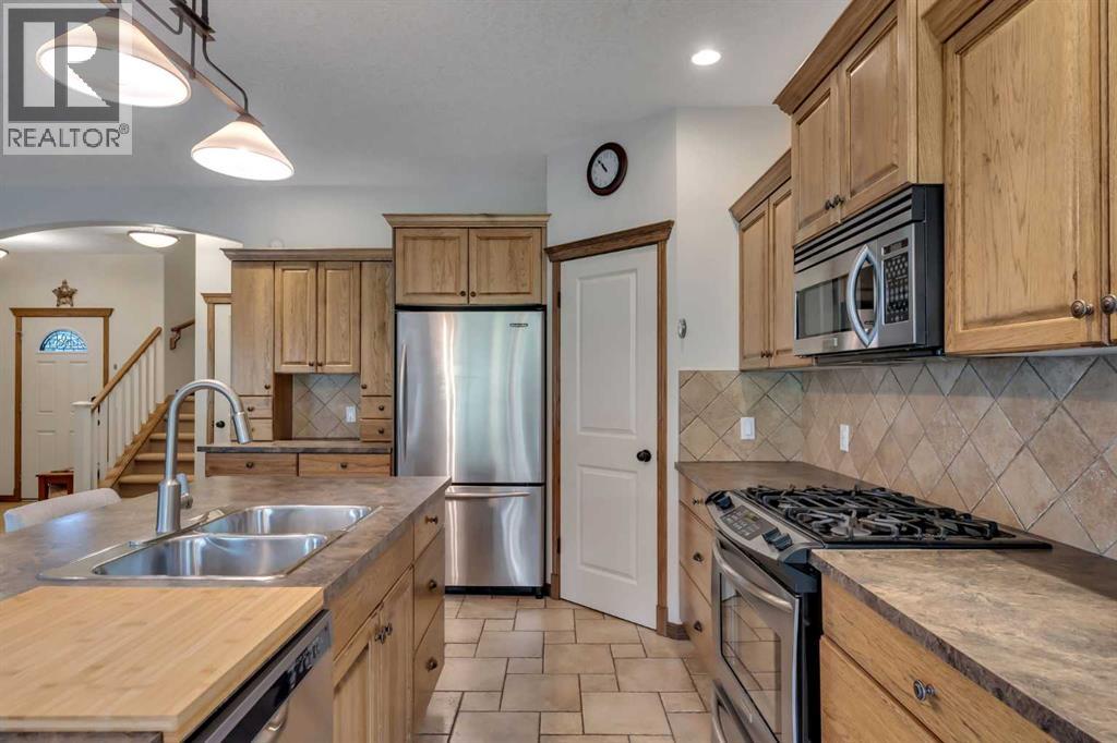 168 Sunset Close, Cochrane