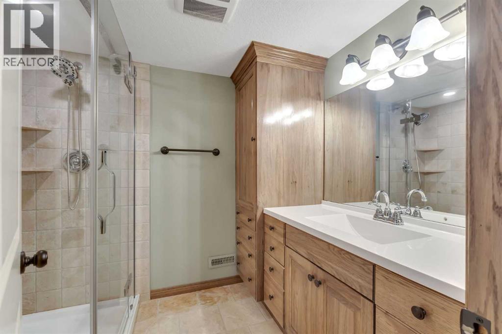 168 Sunset Close, Cochrane