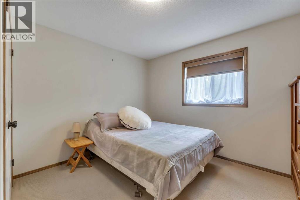 168 Sunset Close, Cochrane