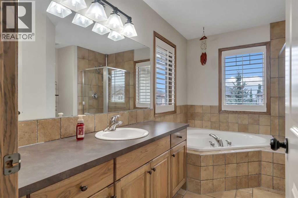 168 Sunset Close, Cochrane