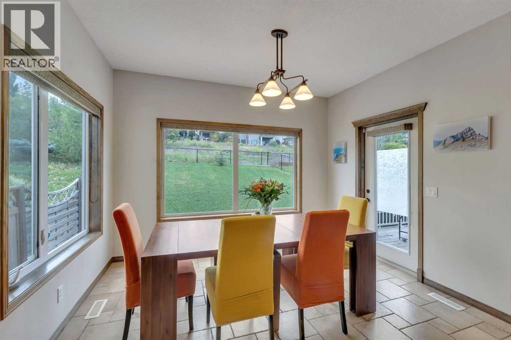 168 Sunset Close, Cochrane
