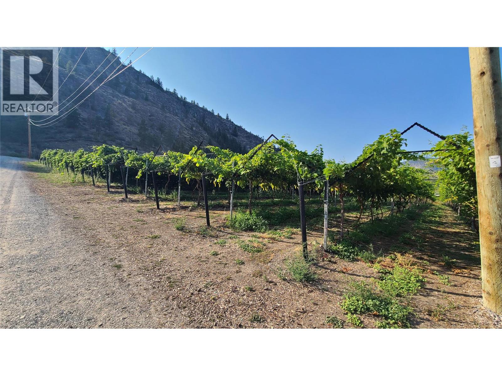  7298 97 Highway, Oliver