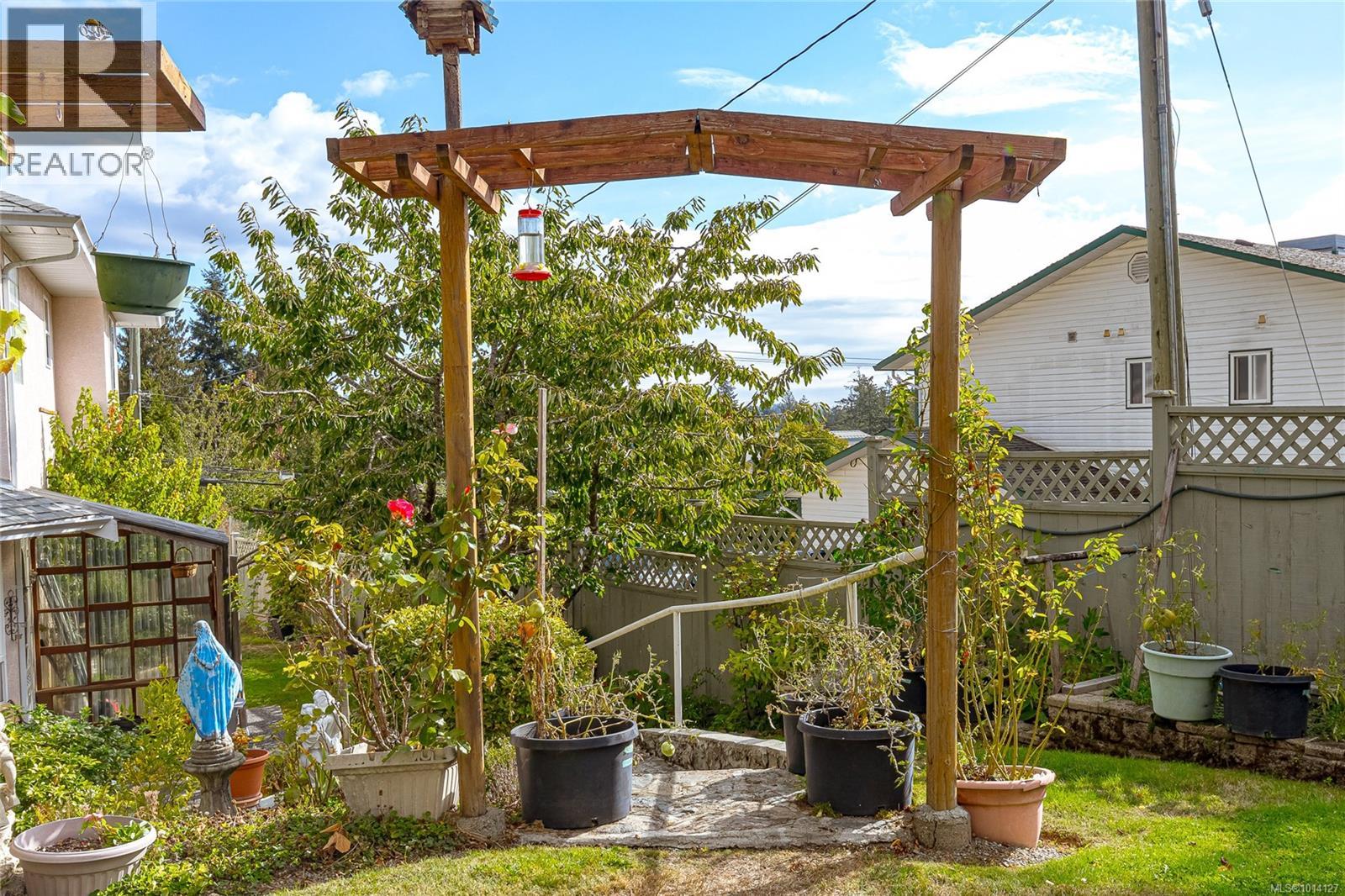  2350 Setchfield Avenue, Langford