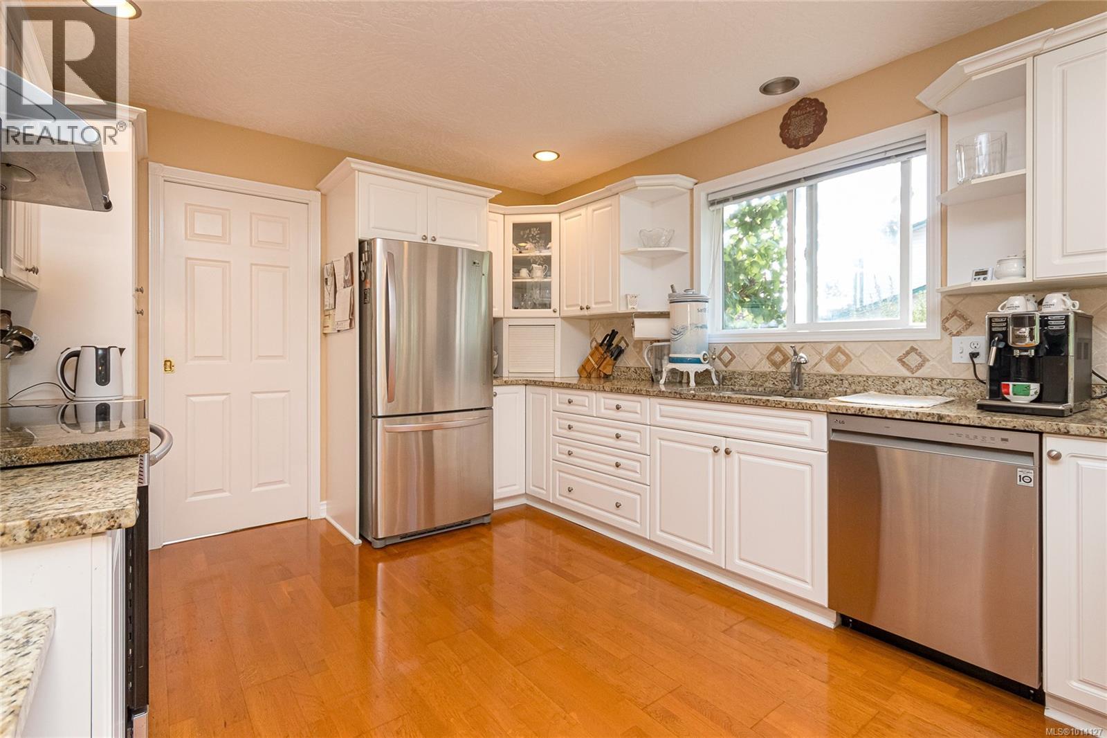  2350 Setchfield Avenue, Langford
