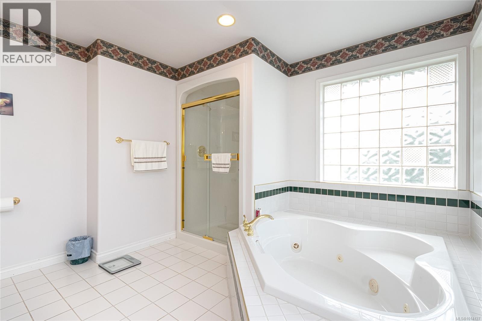  2350 Setchfield Avenue, Langford