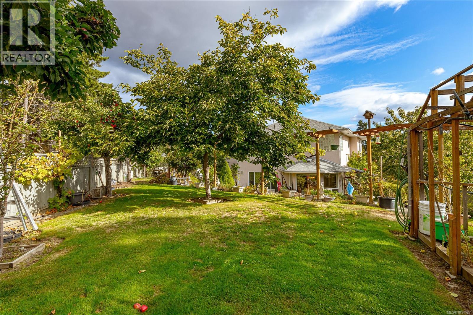  2350 Setchfield Avenue, Langford