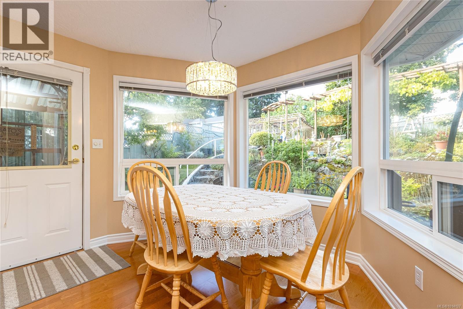  2350 Setchfield Avenue, Langford