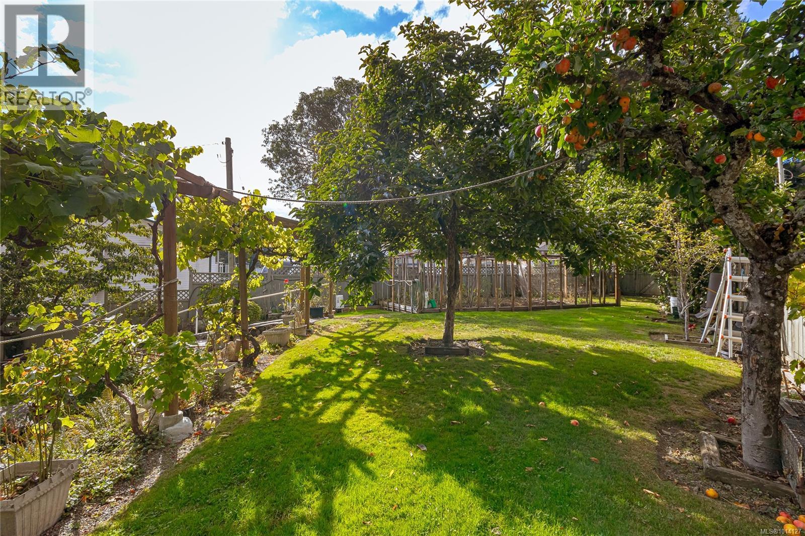  2350 Setchfield Avenue, Langford