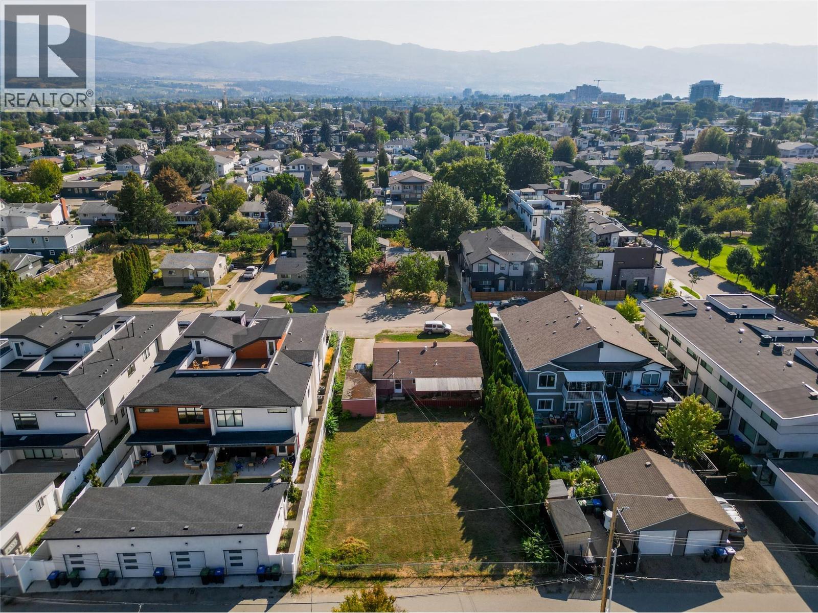  824 Grenfell Avenue, Kelowna