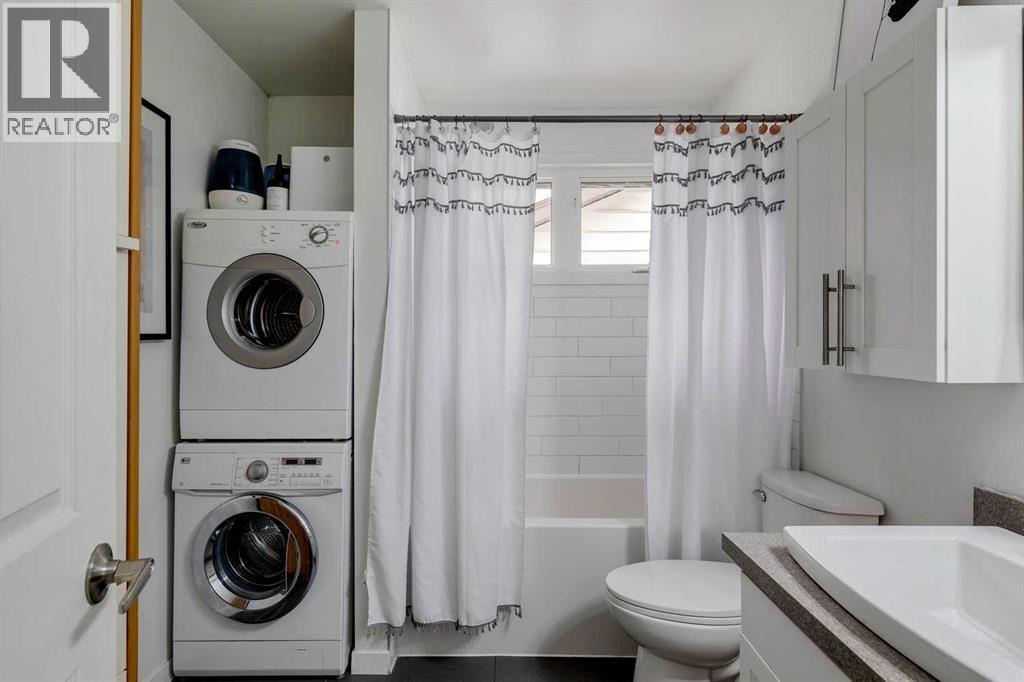 Single Family House Bi-level for Sale in  A Avenue SE Dover Calgary 