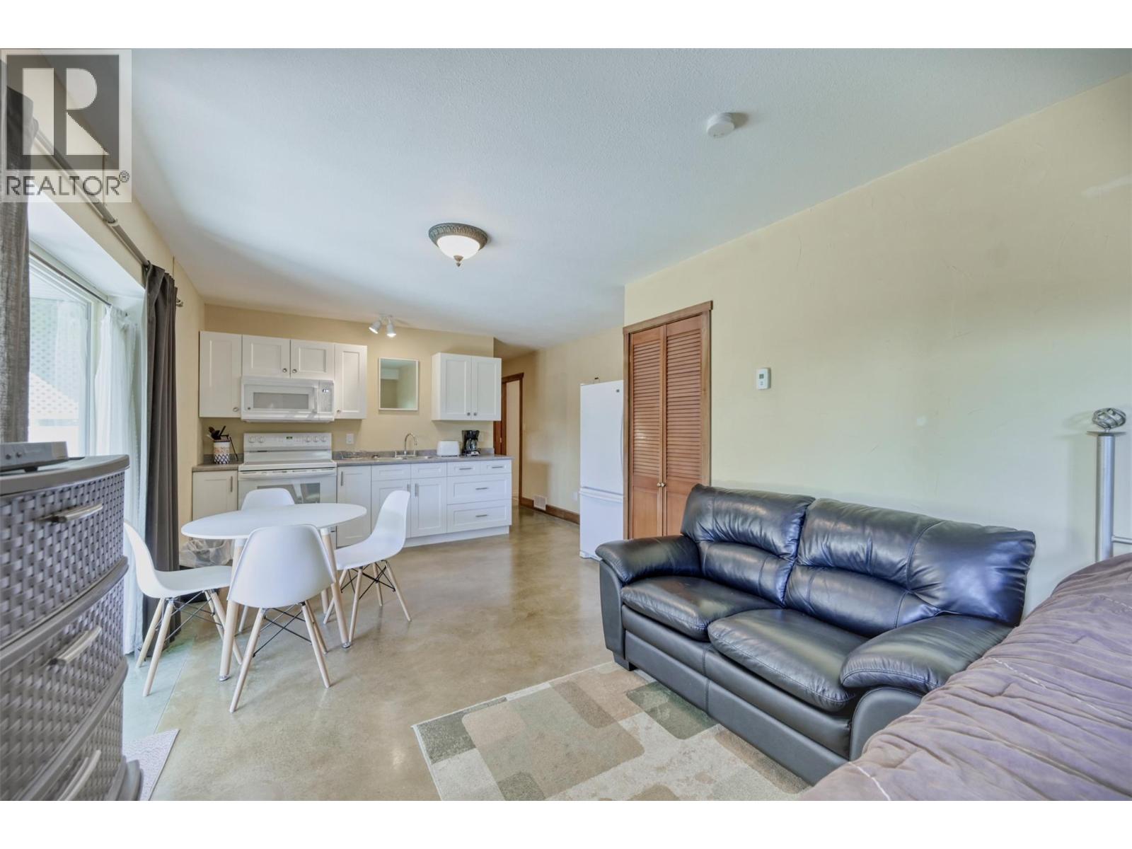 44 CACTUS Crescent, Osoyoos