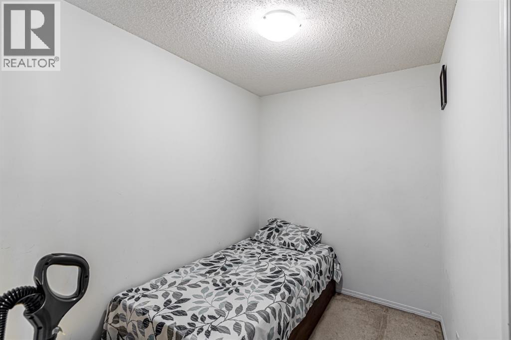 Single Family House Multi-level for Sale in   Saddlestone Way NE Saddle Ridge Calgary 