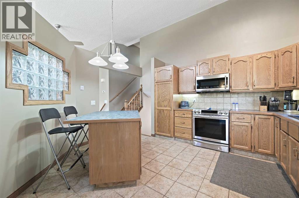 Single Family House 4 Level for Sale in  Hidden Valley Place NW Hidden Valley Calgary 