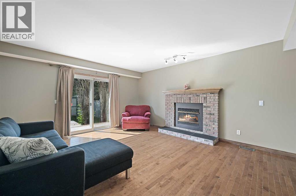 Single Family House 4 Level for Sale in  Hidden Valley Place NW Hidden Valley Calgary 