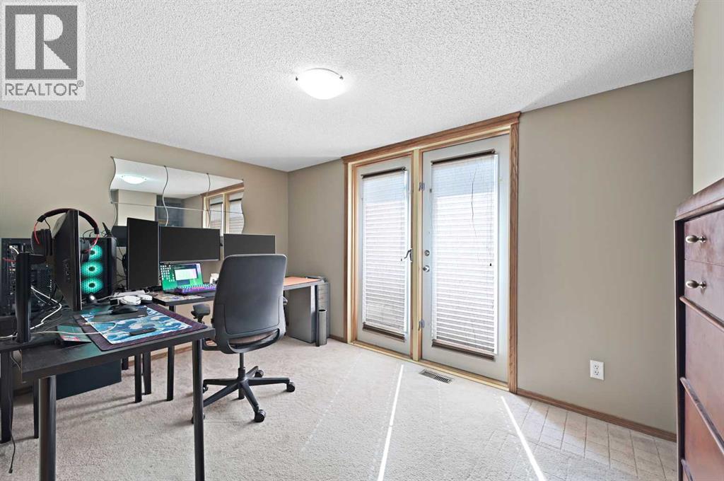 Single Family House 4 Level for Sale in  Hidden Valley Place NW Hidden Valley Calgary 