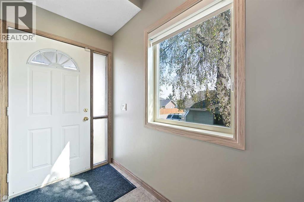 Single Family House 4 Level for Sale in  Hidden Valley Place NW Hidden Valley Calgary 