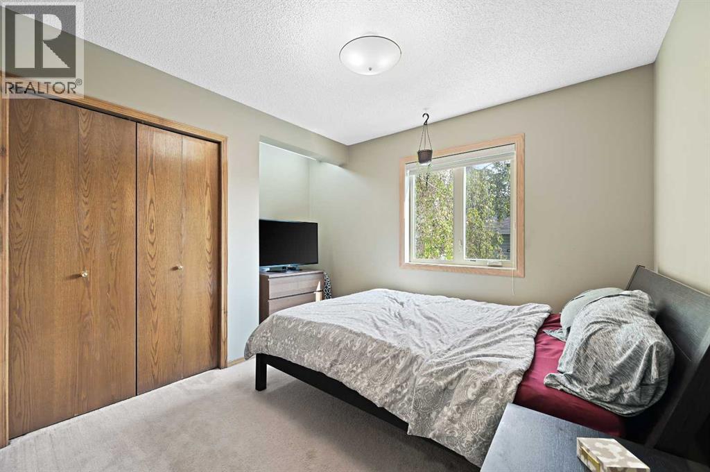 Single Family House 4 Level for Sale in  Hidden Valley Place NW Hidden Valley Calgary 