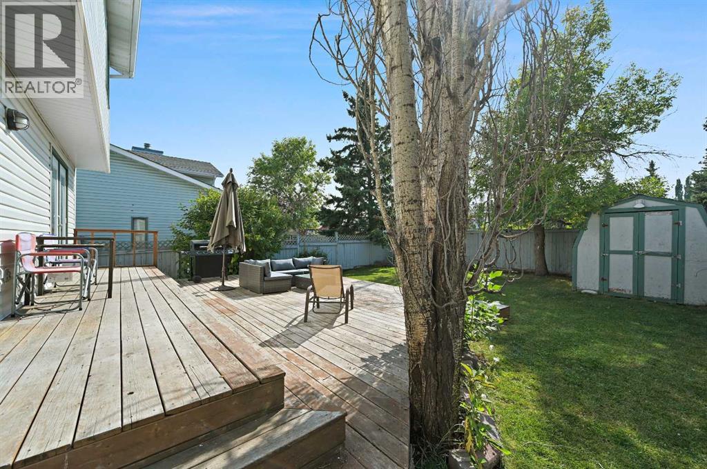 Single Family House 4 Level for Sale in  Hidden Valley Place NW Hidden Valley Calgary 
