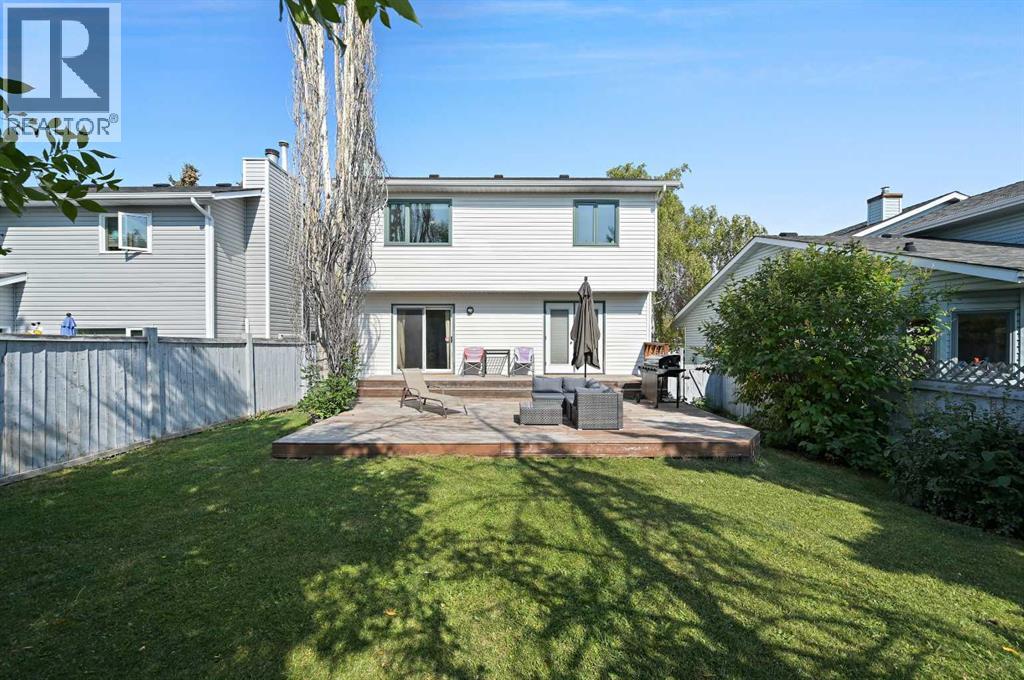 Single Family House 4 Level for Sale in  Hidden Valley Place NW Hidden Valley Calgary 