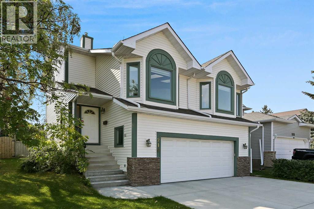 Single Family House 4 Level for Sale in  Hidden Valley Place NW Hidden Valley Calgary 