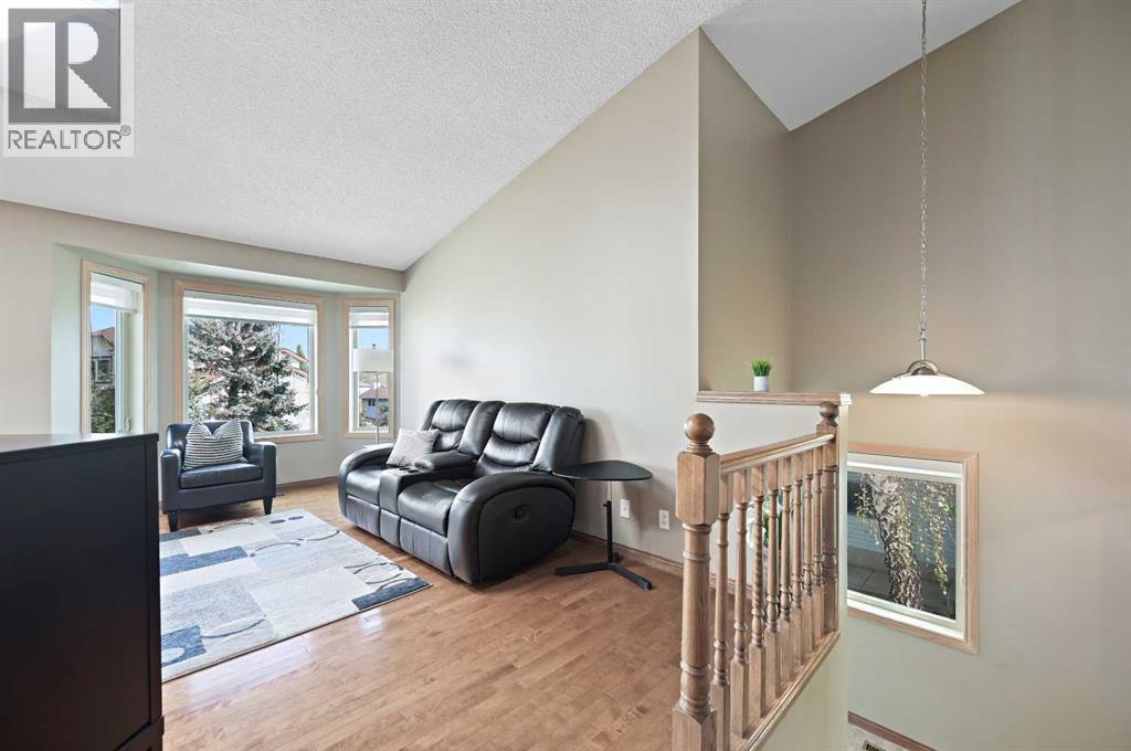 Single Family House 4 Level for Sale in  Hidden Valley Place NW Hidden Valley Calgary 