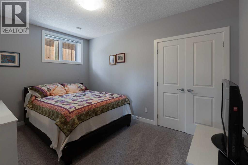 192 Heritage Boulevard, Cochrane