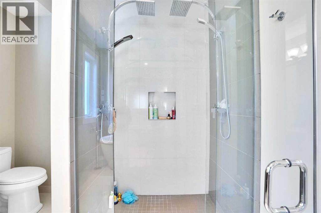 Single Family House for Sale in   Avenue NE Crescent Heights Calgary 