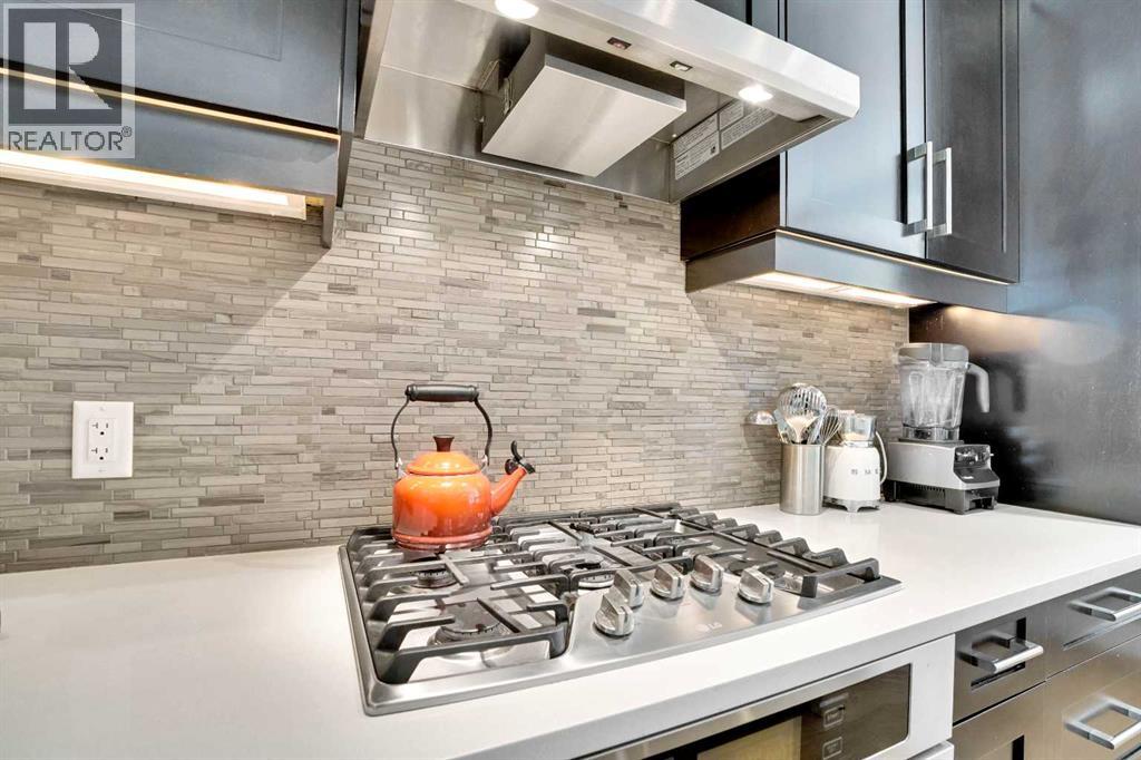 Single Family House for Sale in   Avenue NE Crescent Heights Calgary 