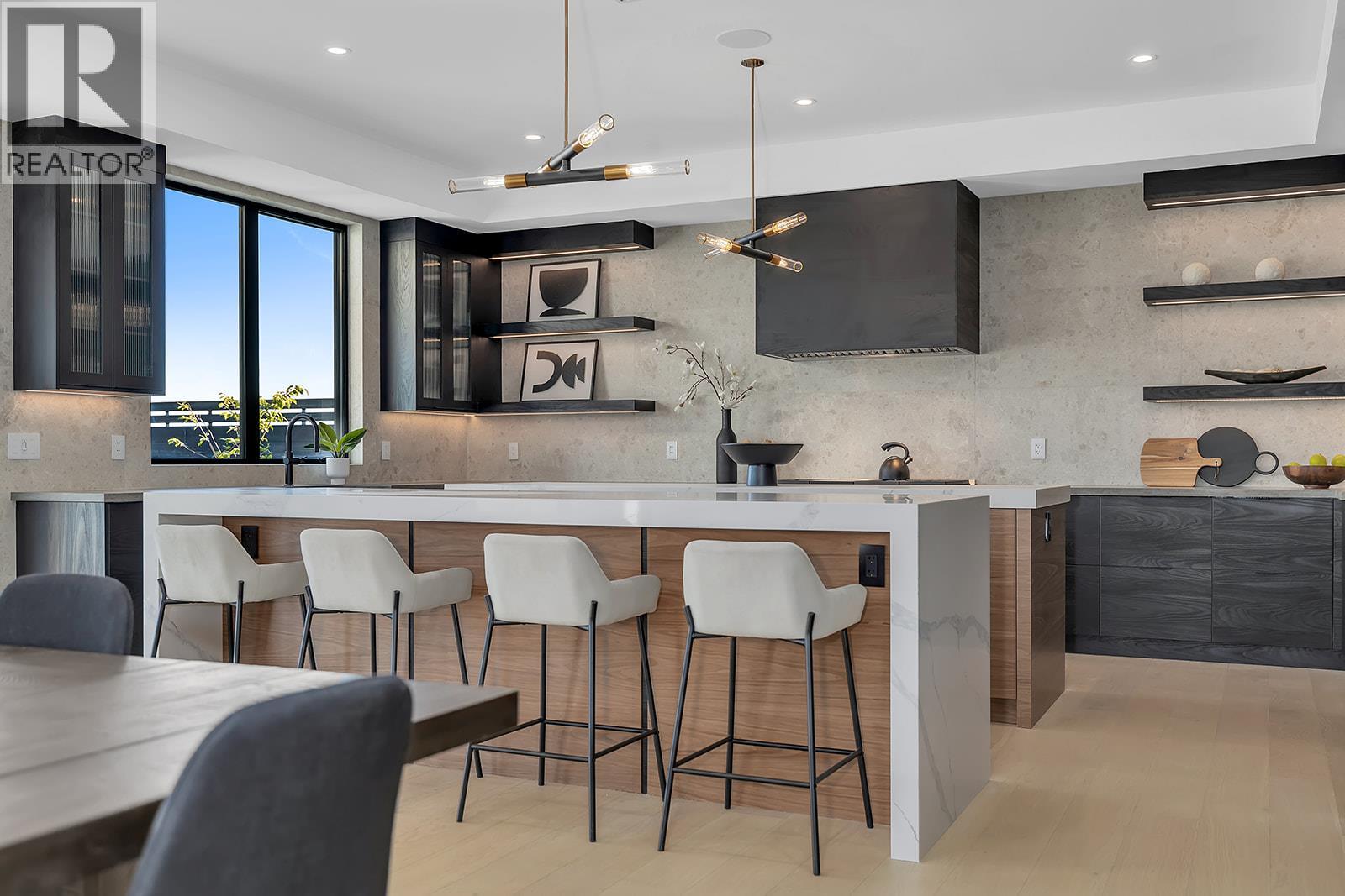 1523 Cabernet Way, Kelowna