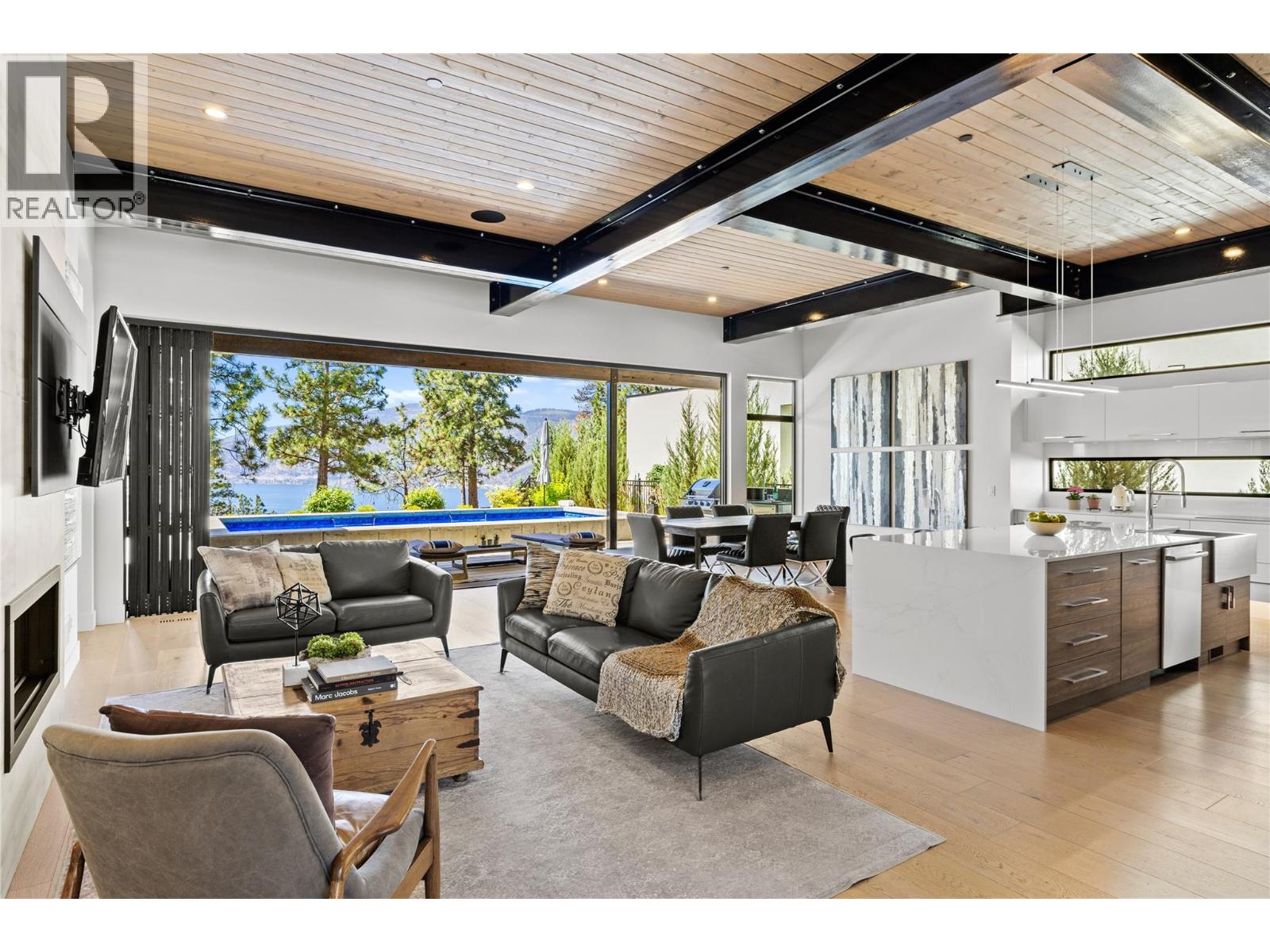 9696 Benchland Drive, Lake Country