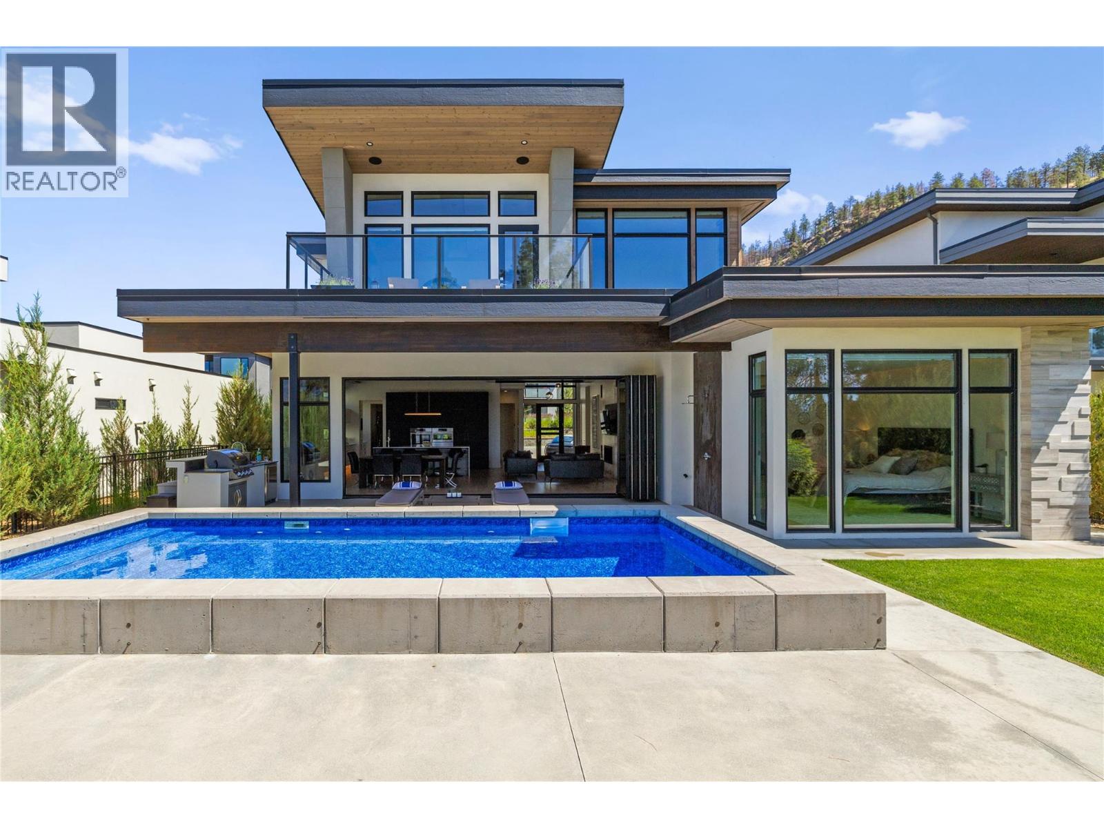 9696 Benchland Drive, Lake Country