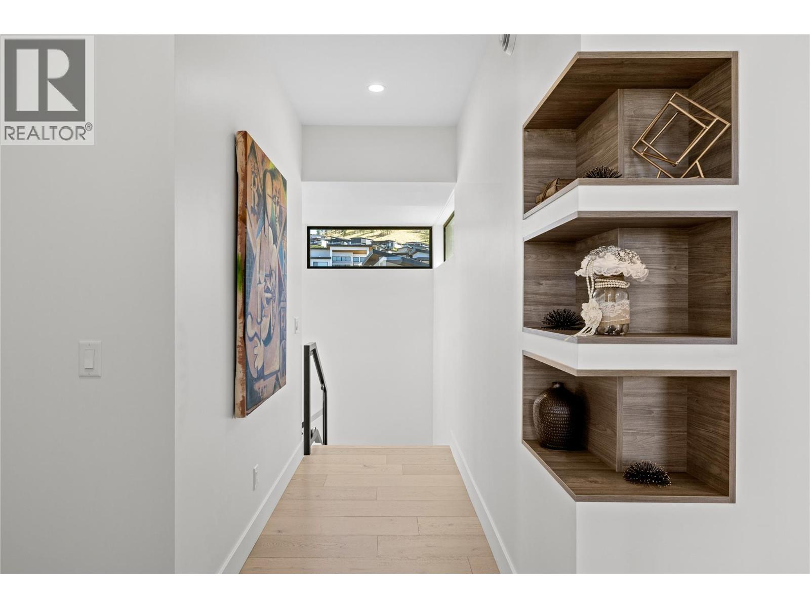 9696 Benchland Drive, Lake Country