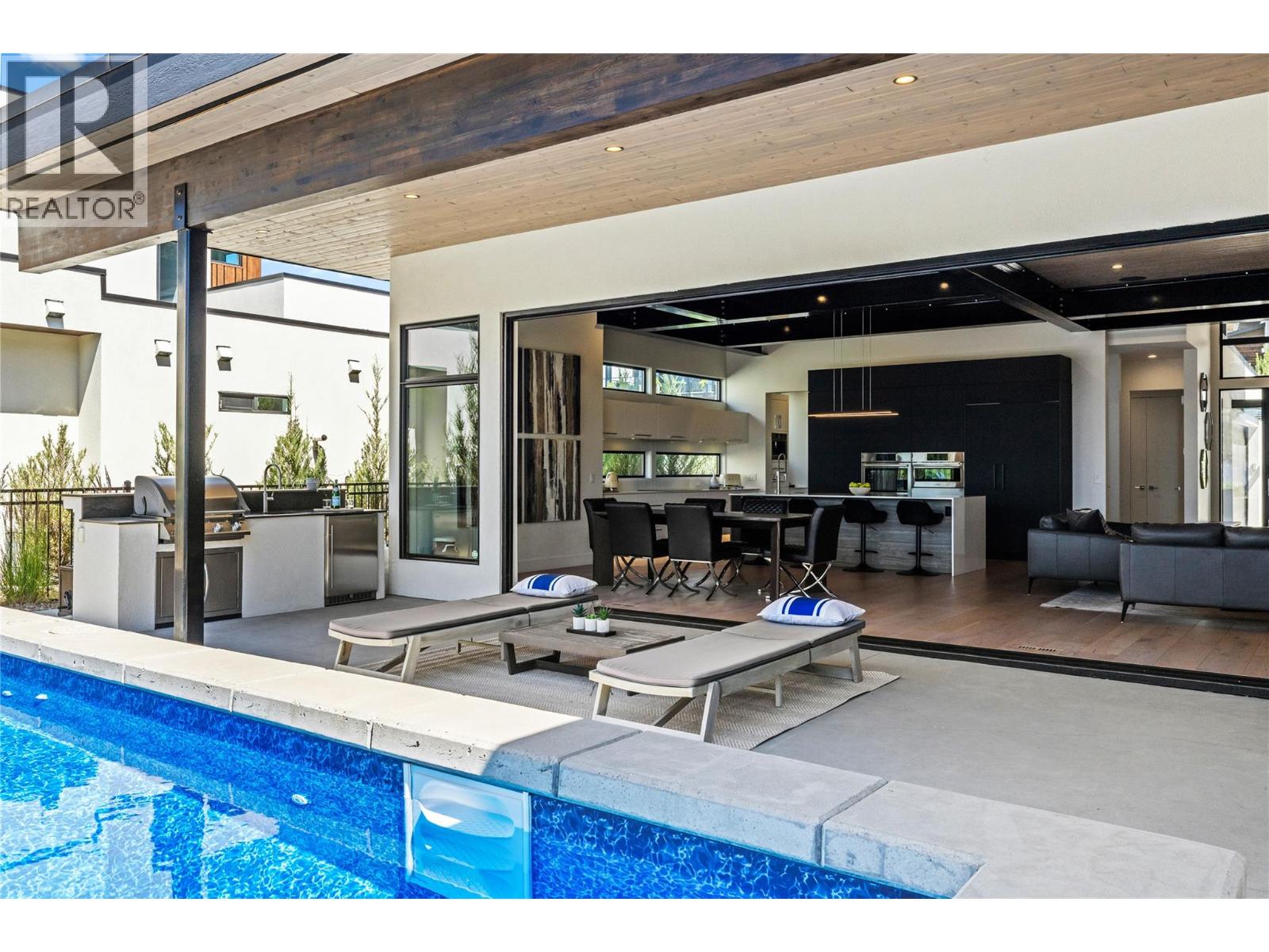 9696 Benchland Drive, Lake Country