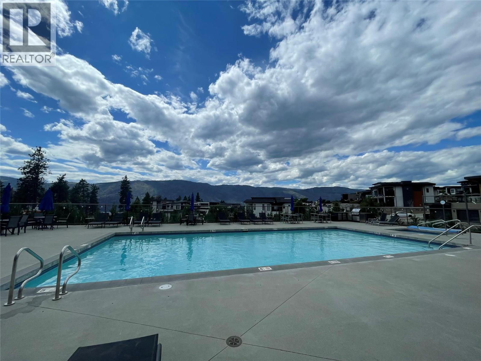 9696 Benchland Drive, Lake Country