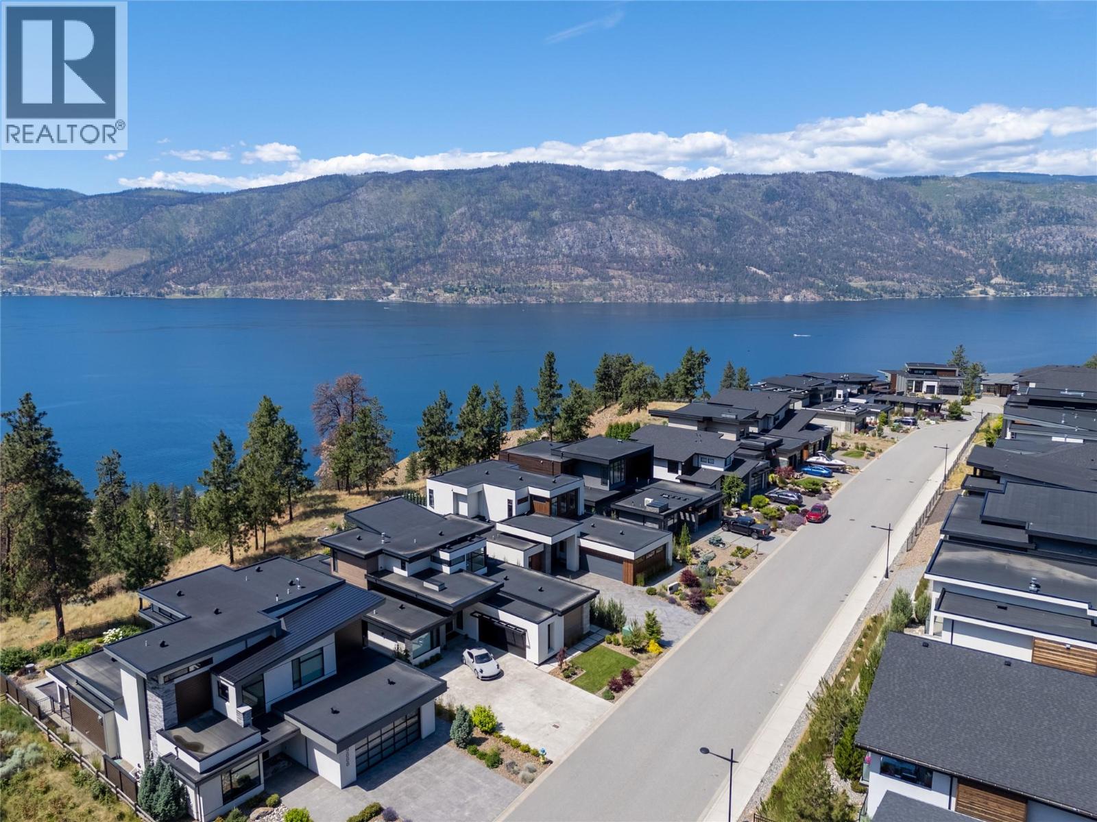 9696 Benchland Drive, Lake Country