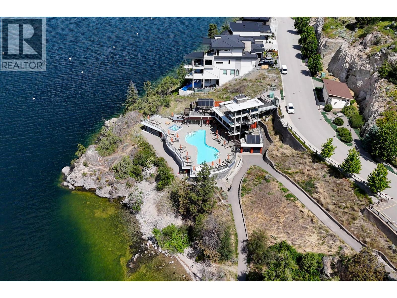 9696 Benchland Drive, Lake Country