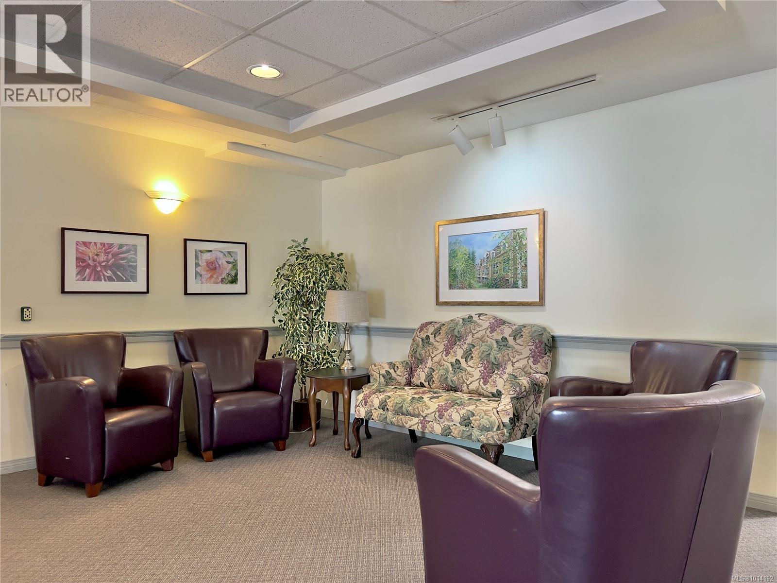 107 750 Memorial Ave, Qualicum Beach