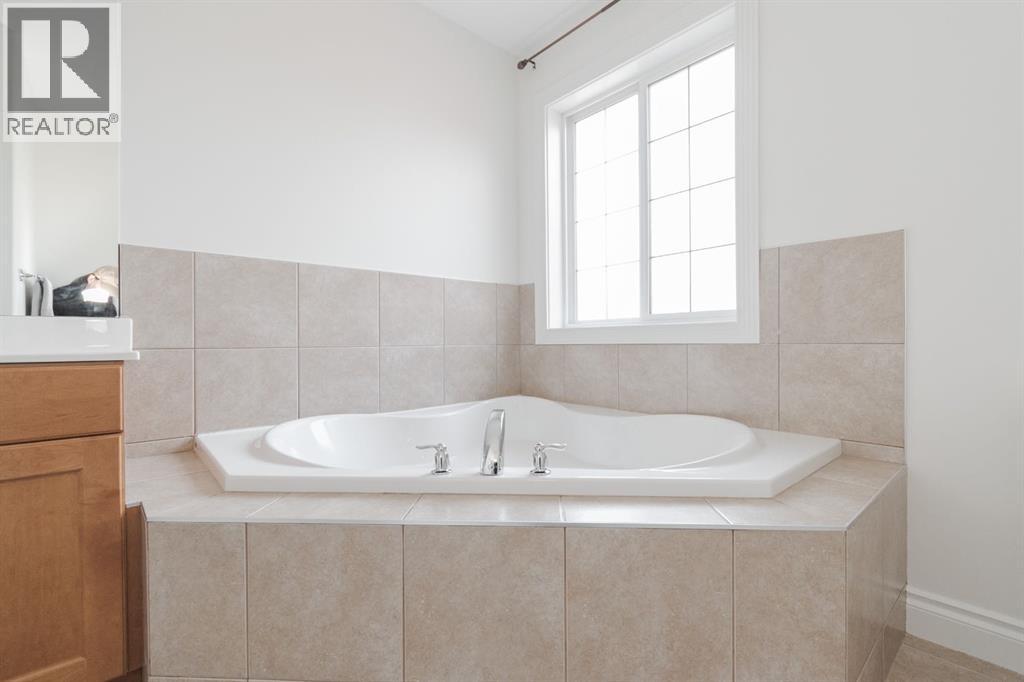 223 Rattlepan Creek Crescent, Fort McMurray