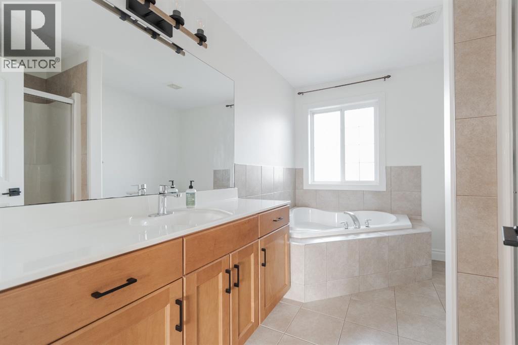 223 Rattlepan Creek Crescent, Fort McMurray