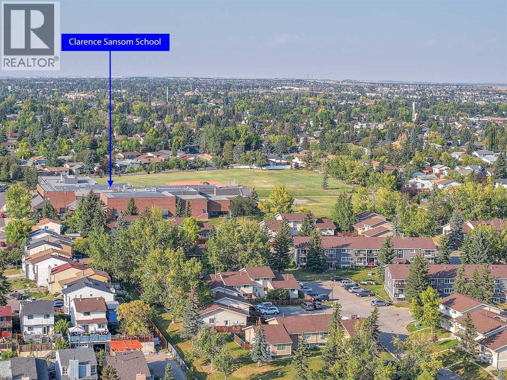 Single Family House Bi-level for Sale in  Pinepoint Road NE Pineridge Calgary 