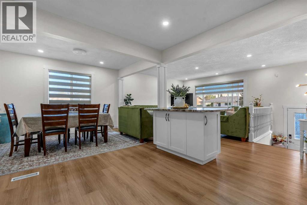 Single Family House Bi-level for Sale in  Pinepoint Road NE Pineridge Calgary 