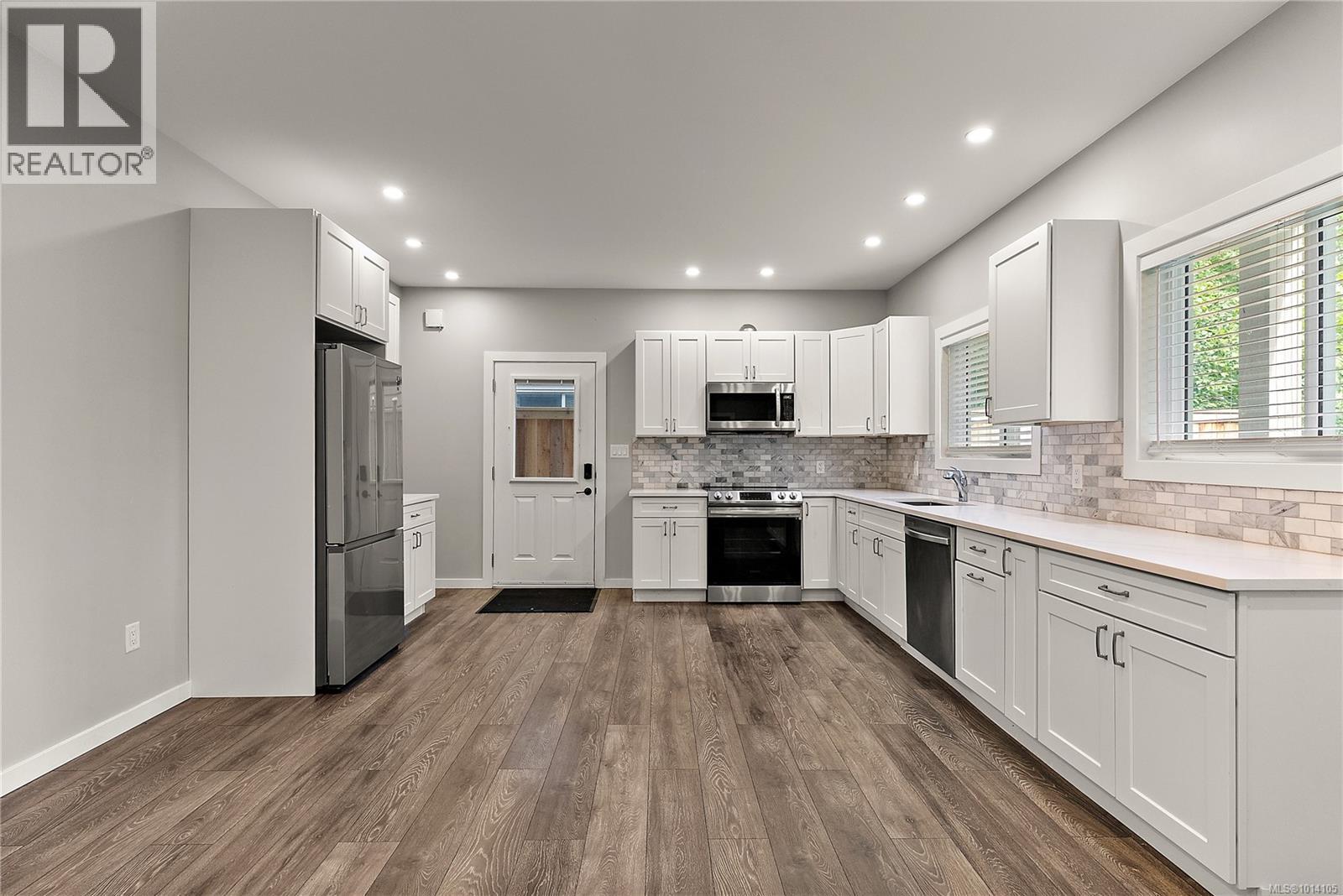  6451 Hopkins Court, Sooke