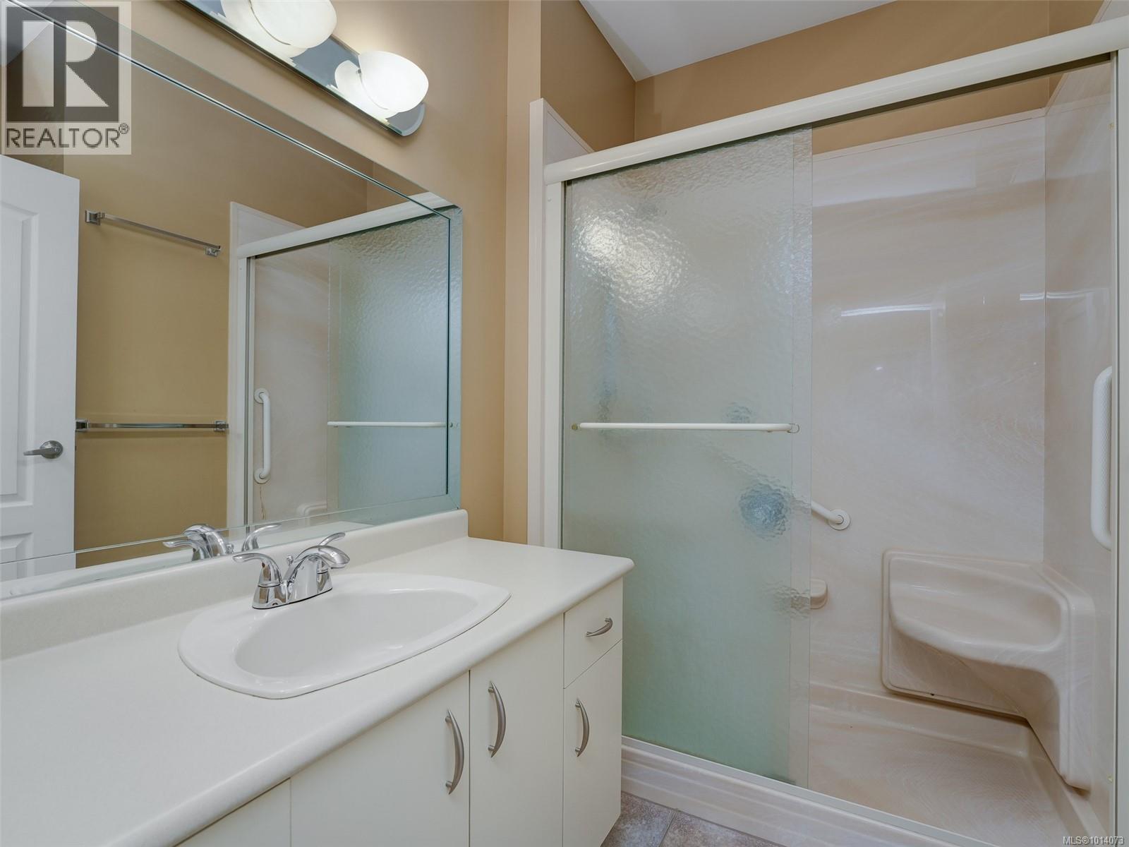 47 4318 Emily Carr Dr, Saanich