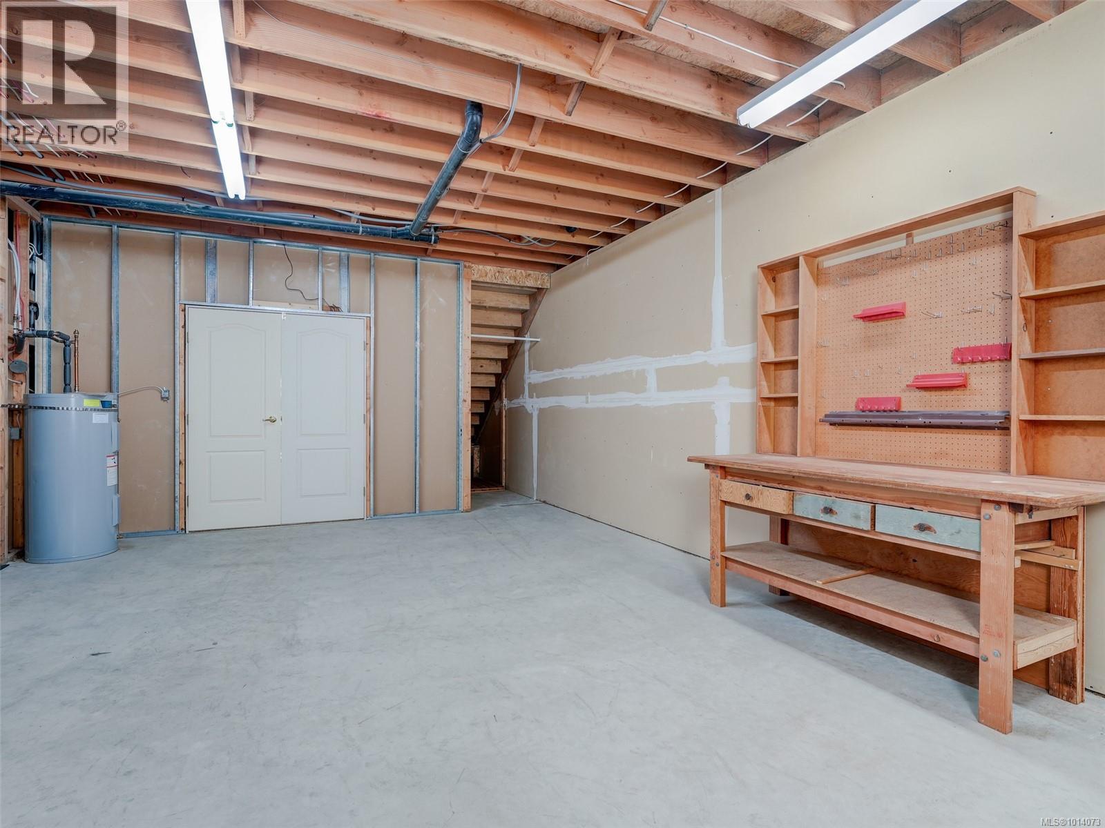 47 4318 Emily Carr Dr, Saanich