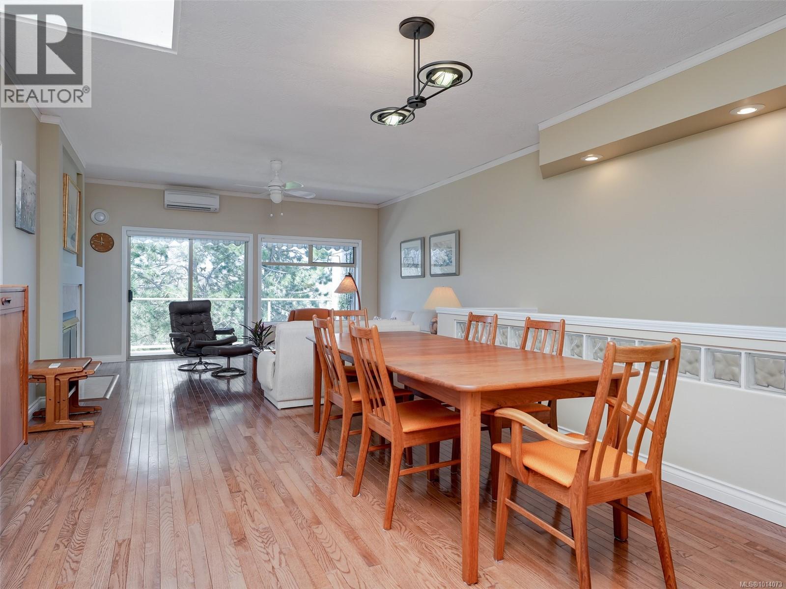 47 4318 Emily Carr Dr, Saanich