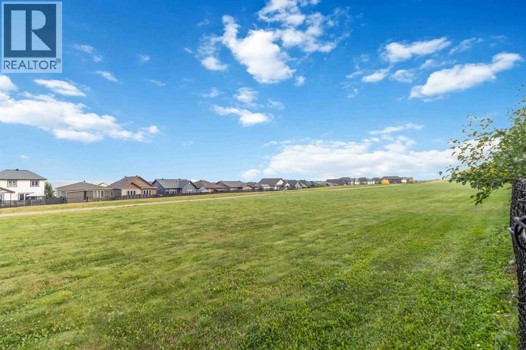 208 Sparrow Hawk Drive, Fort McMurray