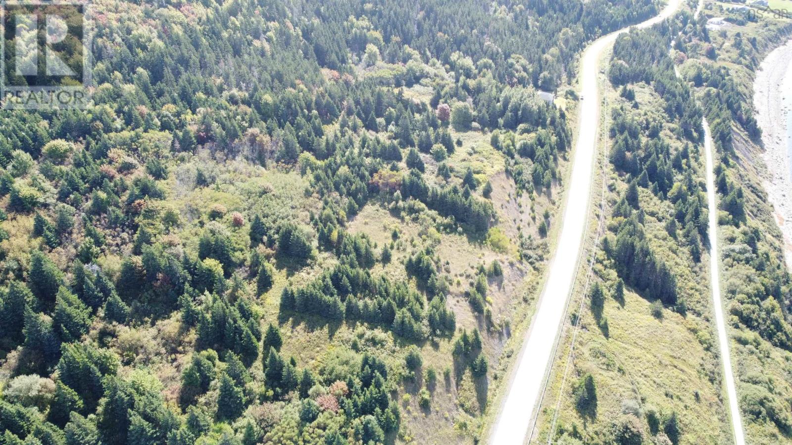 Property 19 of 24 of No 19 Highway