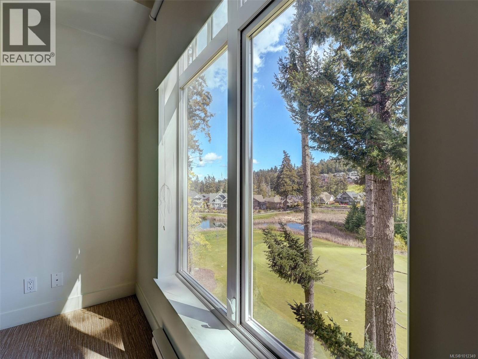 404 1375 Bear Mountain Parkway, Langford