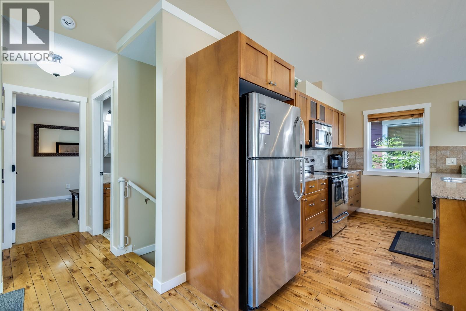  6823 Madrid Way, Kelowna